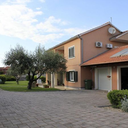 Holiday Home Old Town - Great Location Нін Екстер'єр фото