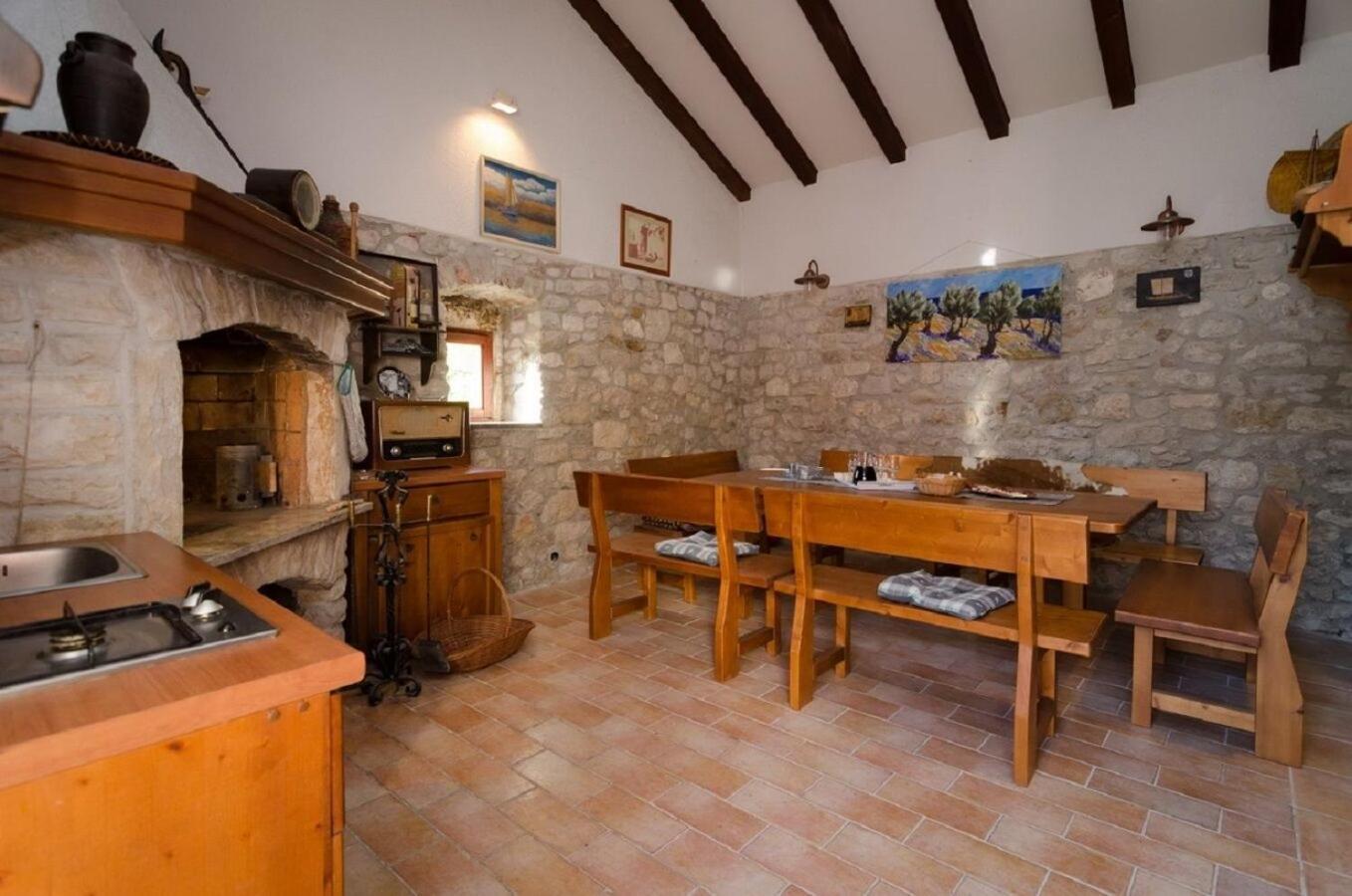 Holiday Home Old Town - Great Location Нін Екстер'єр фото