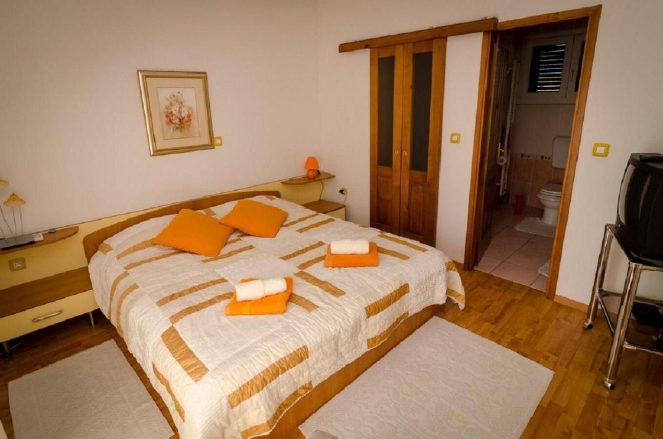 Holiday Home Old Town - Great Location Нін Екстер'єр фото
