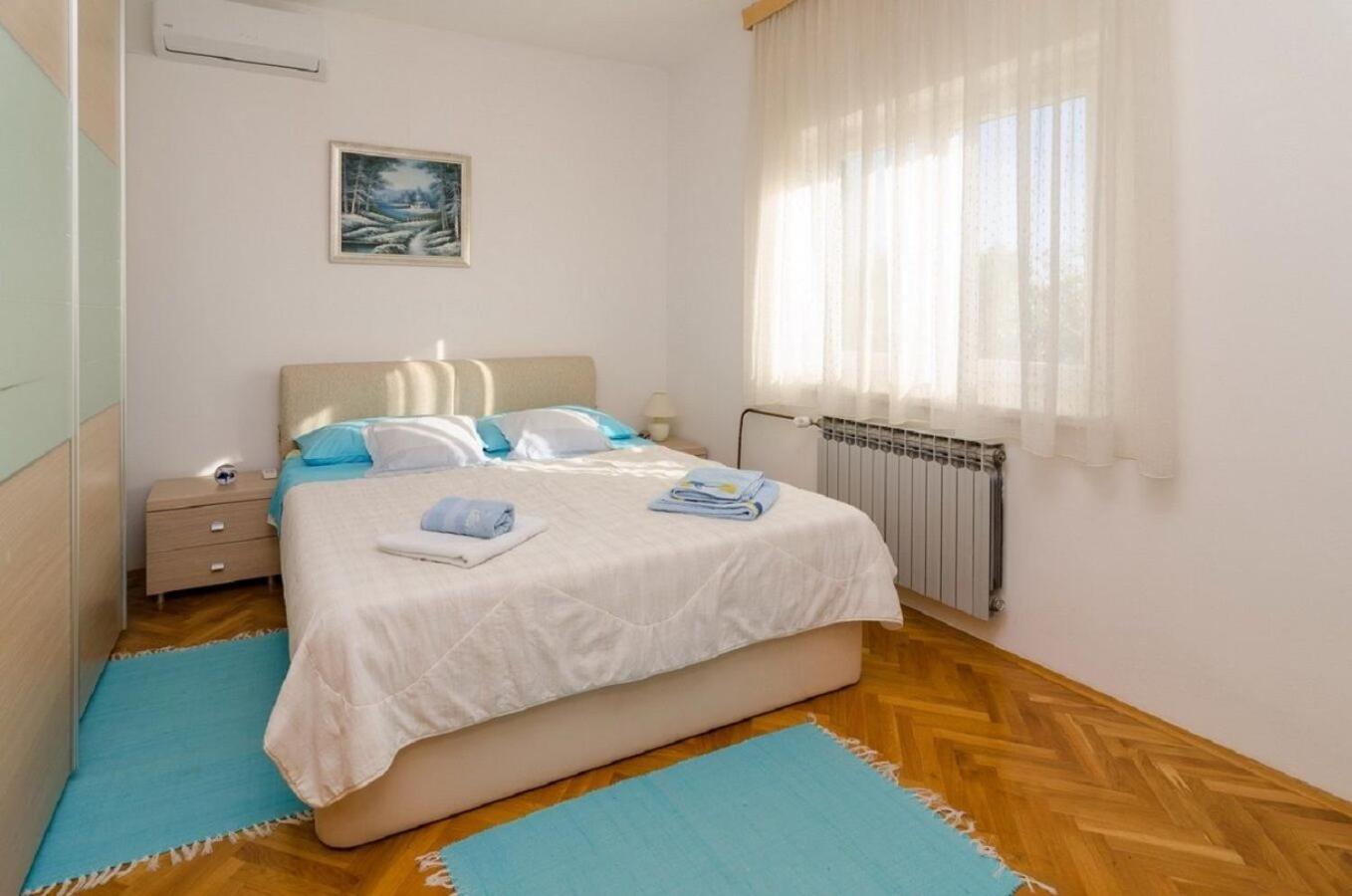 Holiday Home Old Town - Great Location Нін Екстер'єр фото