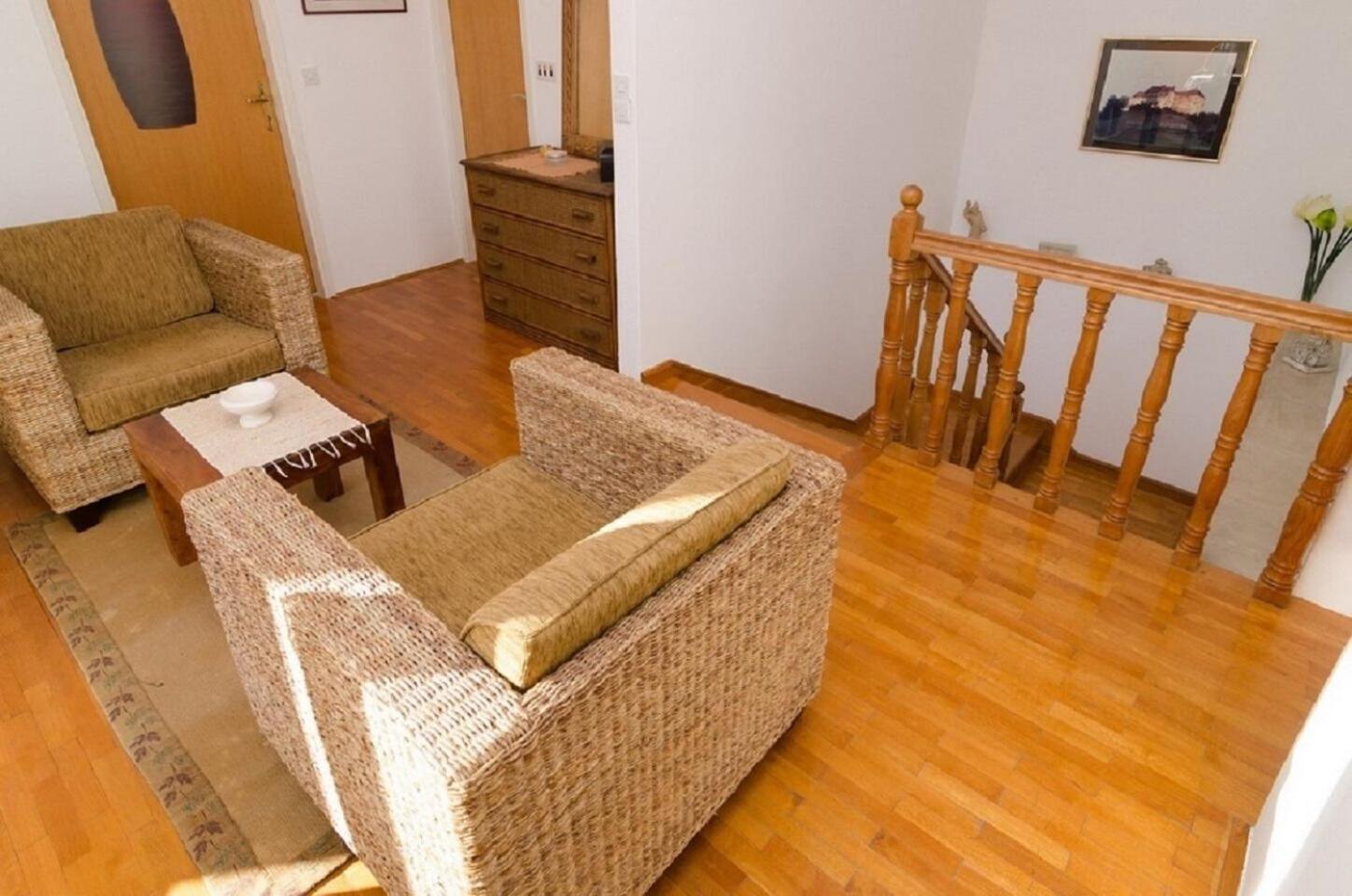 Holiday Home Old Town - Great Location Нін Екстер'єр фото